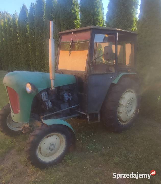 Ciągnik rolniczy c 328330 Ćmielów sprzedam