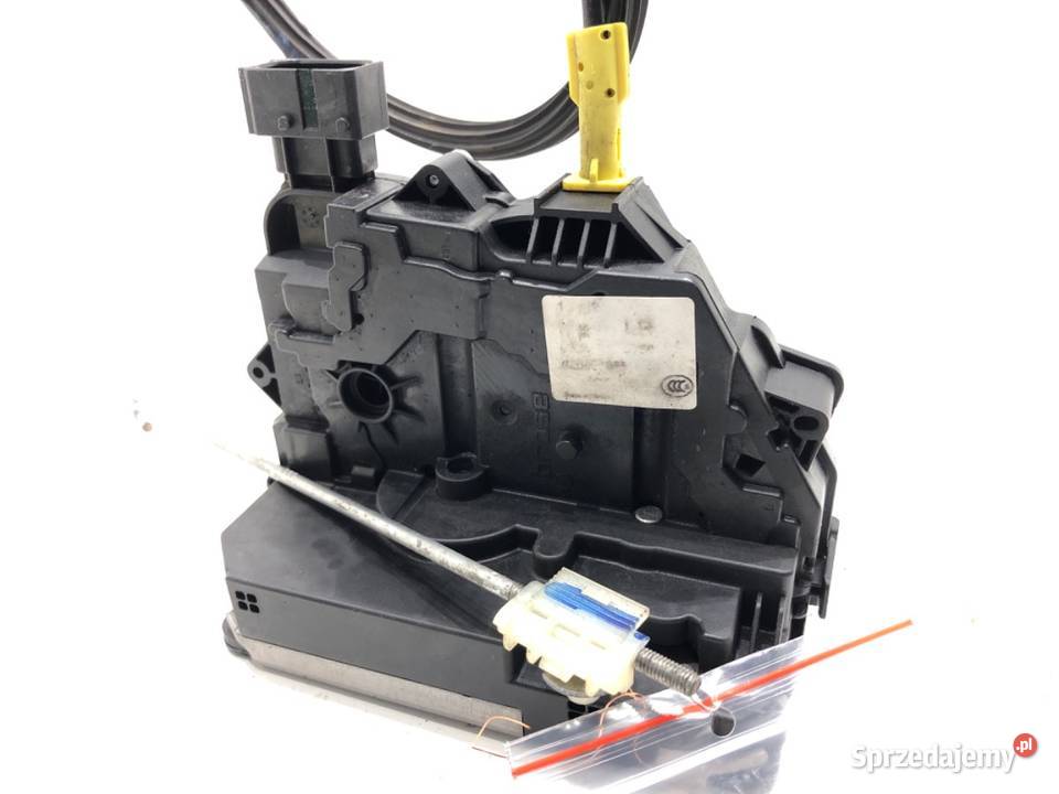 ZAMEK DRZWI LEWY TYŁ OPEL MERIVA B Minivan 1017