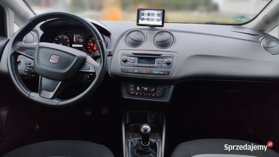 Seat Ibiza lift 2013 14 benzyna Poznań sprzedam