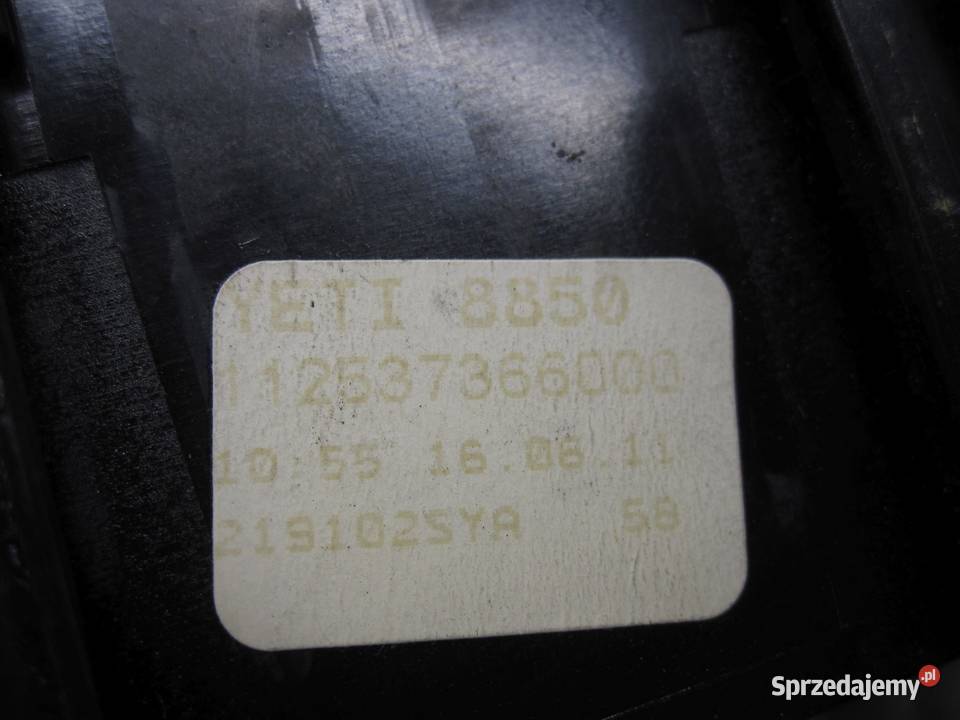 SKODA YETI 12r skrzynka bezpieczników 1K0937132F świętokrzyskie Kielce sprzedam