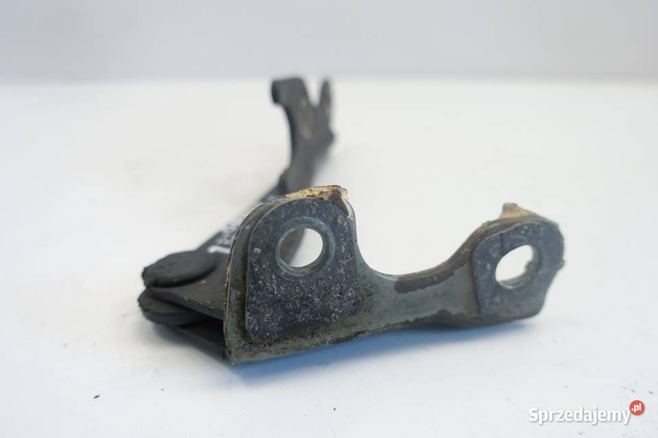 Toyota Supra III ZAWIAS PRZEDNIEJ MASKI lewy lubelskie Rudka