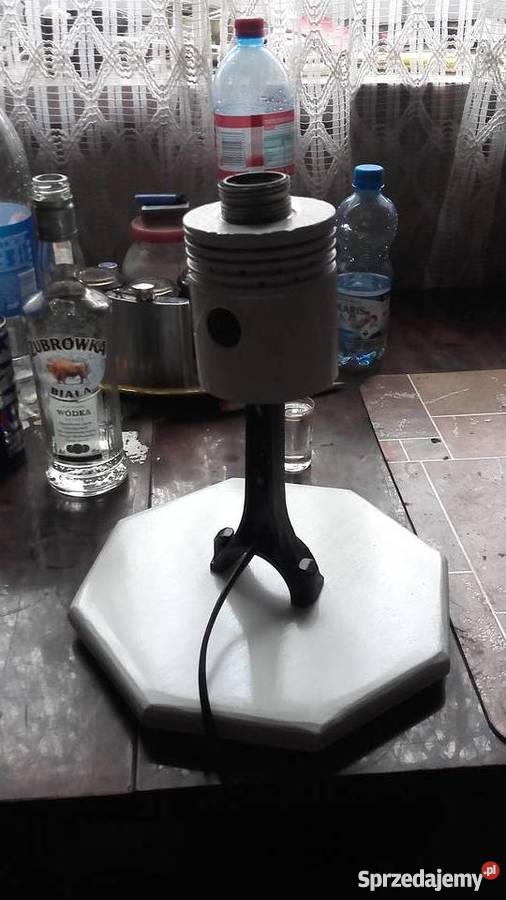 Lampa Nocna z tłoka i Korbowodu Tyczyn
