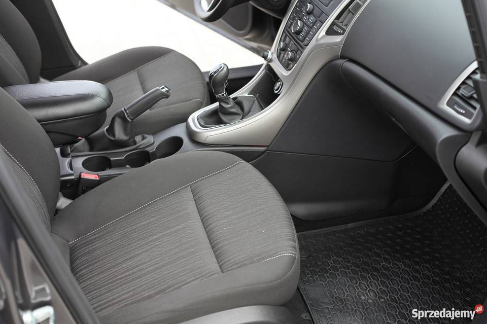 Opel Astra IV kombi 17 CDTI idealny salon diesel Rzeszów