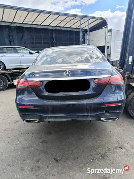 MERCEDESBENZ W213 E300 de 213016 2018 2 L 143 kw osobowe Warszawa