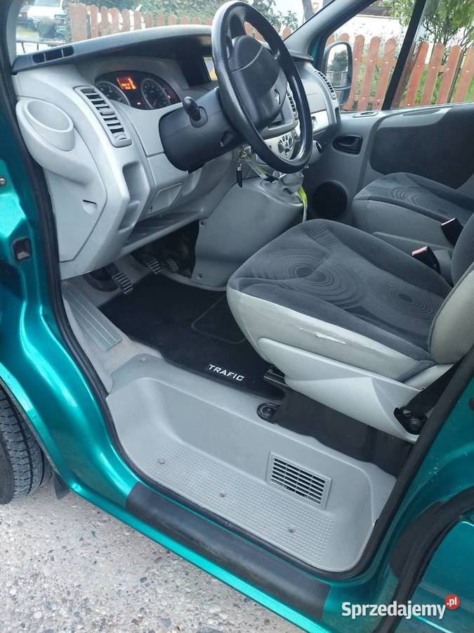 Renault Trafic Passenger 8 osób klima Webasto Częstkowo sprzedam