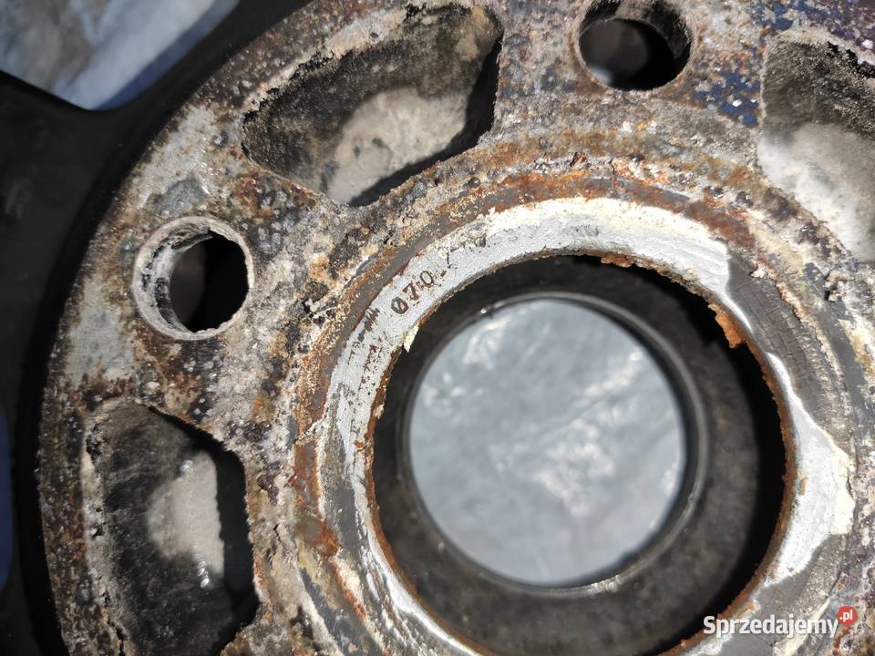 Alufelgi Golf Caddy Passat Octavia Audi A3 A4 Średnica 16" Motoryzacja Kielce