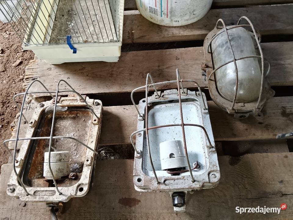 Lampa żeliwna industrialna kanałowa loft PRL Mirzec sprzedam