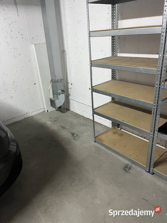 Sprzedam garaż 21m2 Aleja Jana Pawła II 59E