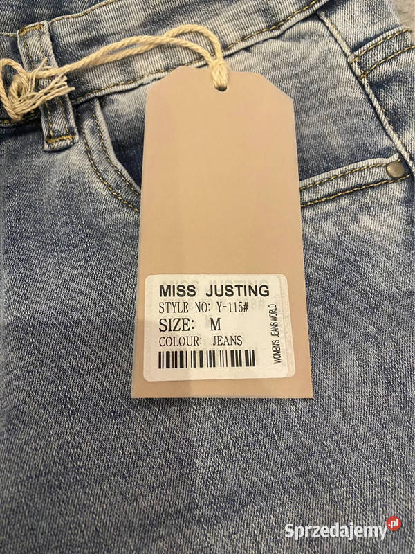 Dżinsyjeansy pięknie zdobione cyrkoniami i Warszawa