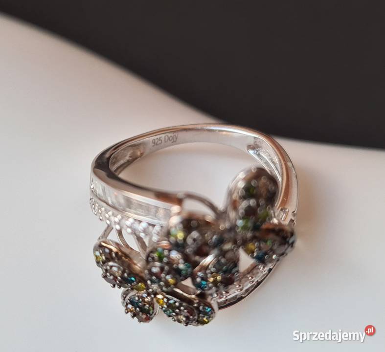 Pierścionek ze srebra 925 diamenty naturalne mazowieckie