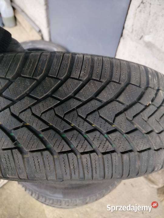 Opony zimowe Continental 2055516