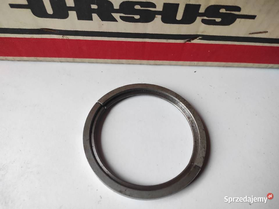 Pierscien synchronizatora ursus M 87 połówką PRL