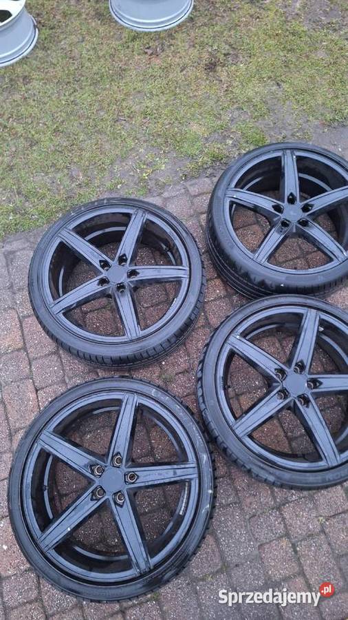 Felgi aluminiowe z oponami Raczyn
