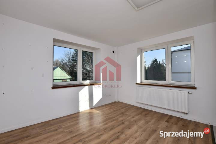 sprzedaży domu wolnostojącego Besko 270m2 Rok budowy 2010
