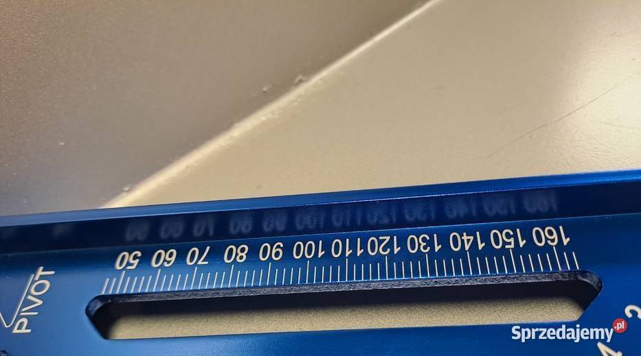 Kątownik dekarski aluminiowy 300 mm małopolskie sprzedam