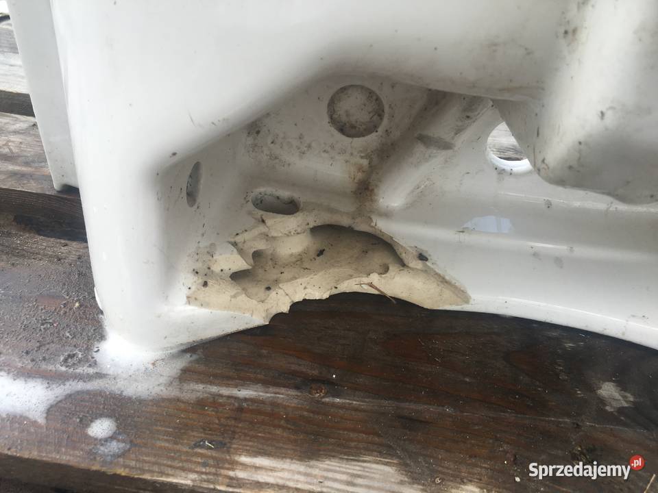 Umywalka wisząca 60x48 firmy KOŁO mazowieckie Reguły