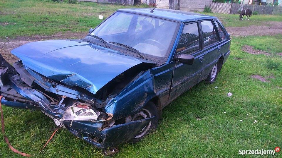 Polonez caro plus 16 części w całości niebieski Żyrardów sprzedam