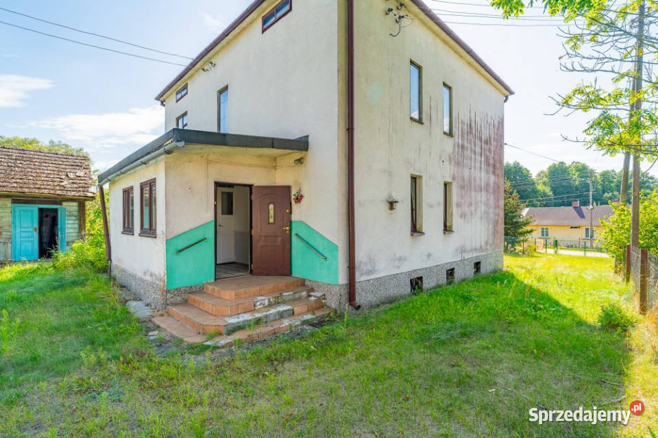 Słoneczny dom położony w spokojnej okolicy