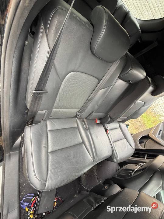 Fotele skóra wnętrze kanapa komplet 7os Hyundai Barłogi