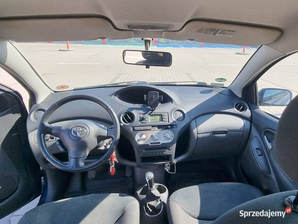 Sprzedam Toyotę Yaris 1gen w bogatej wersji Sol Kielce