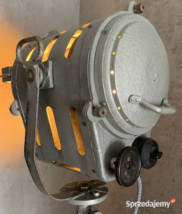 Lampa filmowa PRL 1963 r loft Vintage Poznań