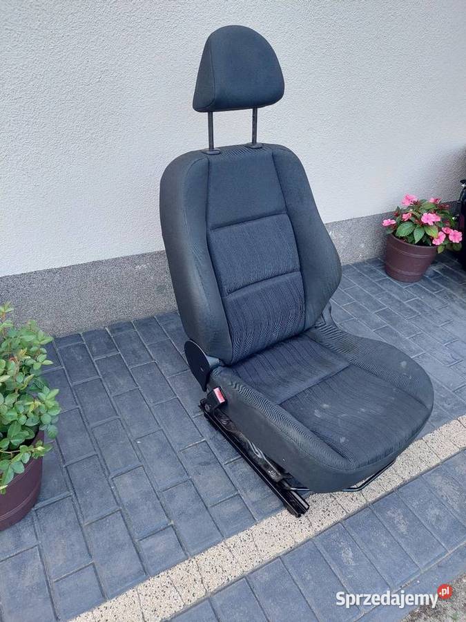 Fotel kierowcy lewy przód Peugeot 207 3D