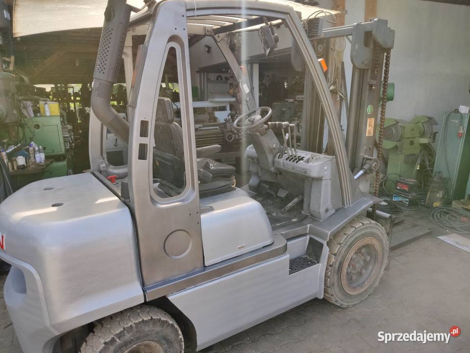 Wózek widłowy Nissan 3 tony 35 25 2 t Toyota Maków Podhalański sprzedam