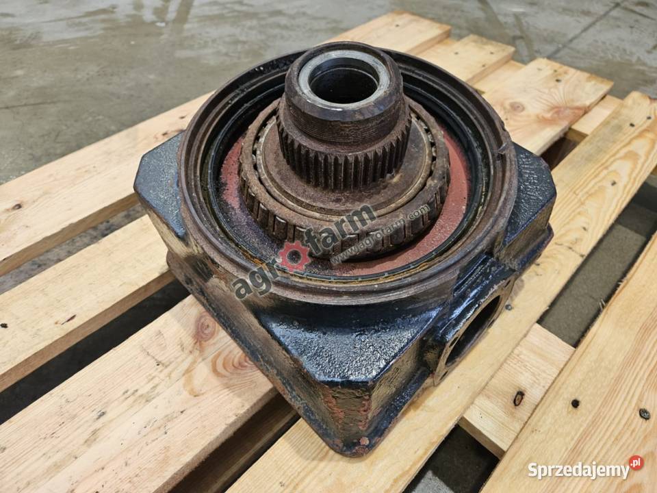 Zwrotnica LH Massey ferguson 8250 8260 sprzedam