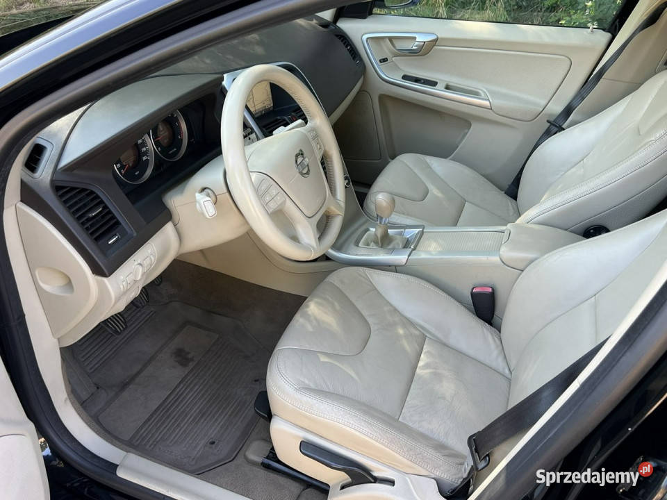 Volvo XC 60 Volvo XC 60 20 DRIVe Kinetic klimatyzacja