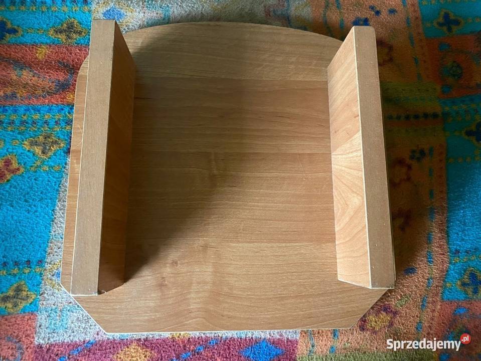 Drewniana półka narożna