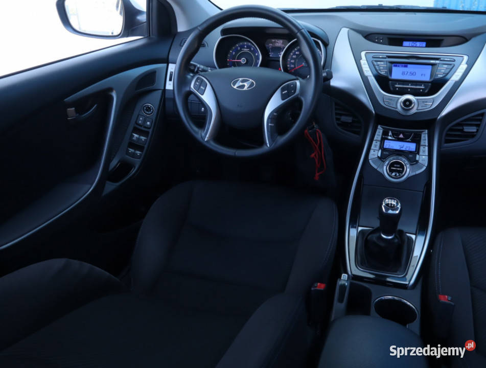 Hyundai Elantra 16 Rok produkcji 2012 Łódź