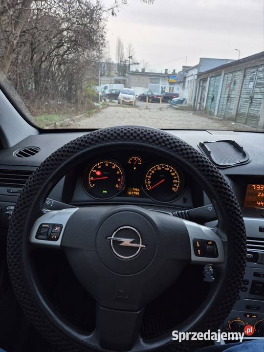 Opel Astra GTC 14 benzyna 2009 Łódź