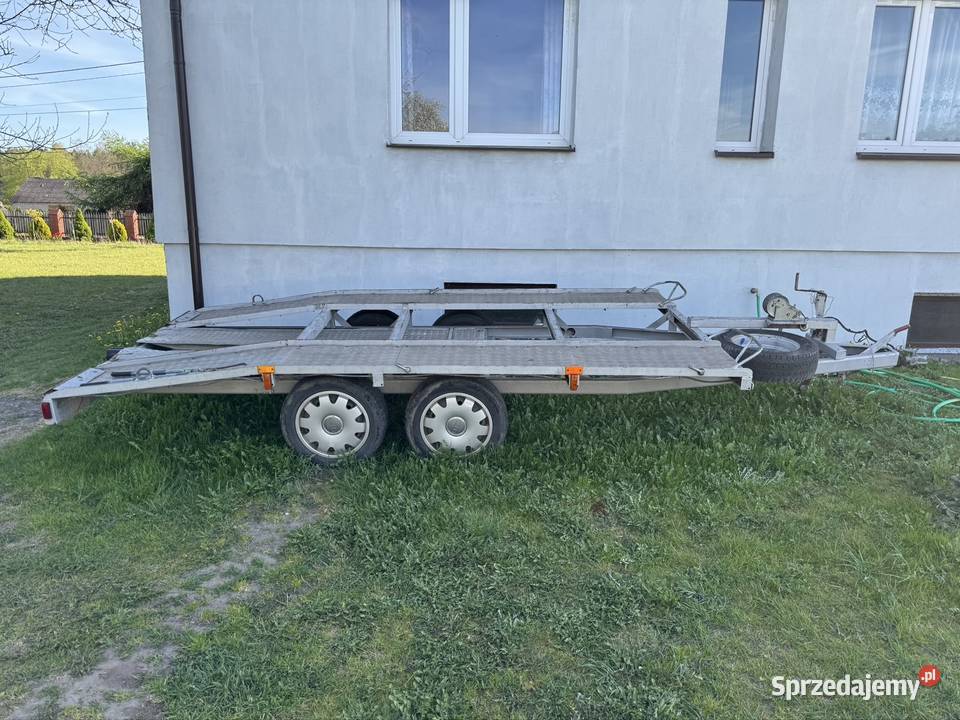 Wynajmę lawetę 395x203 Wynajem pojazdów Pełch