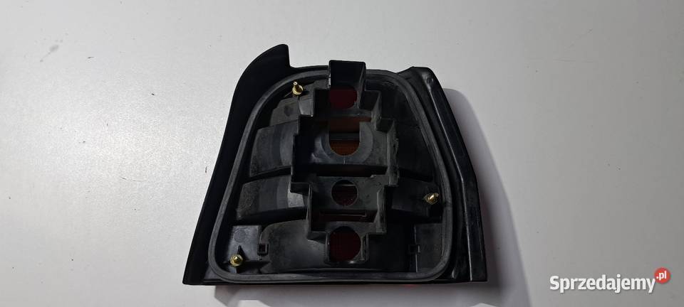 Nowa oryginalna lampa lewa tył VW Polo 86c 2F Luzino