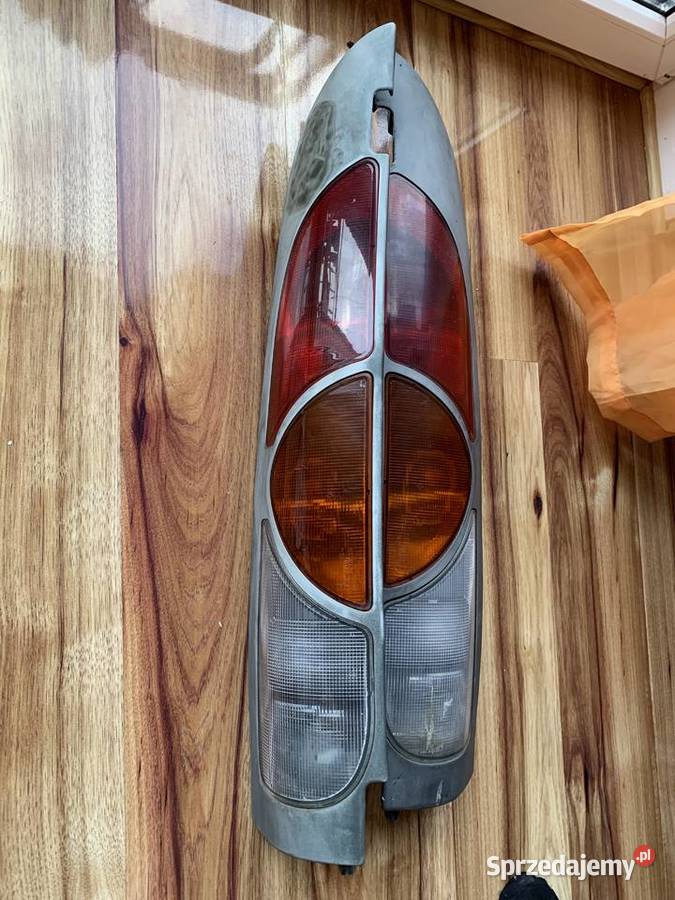 LAMPA TYŁ RENAULT KANGOO 4x4 7700310215 PRAWA Wieliczka