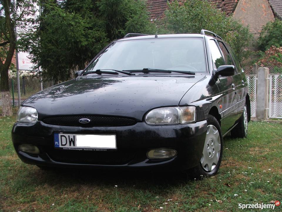 Ford Escort VI Kombi w bogatym wyposażeniu Kombi