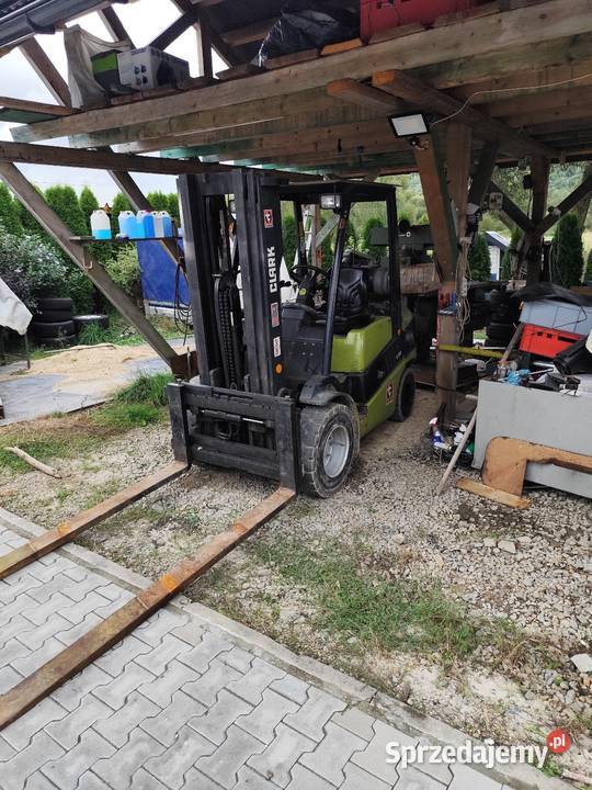 Wózek widłowy Clark LPG triplex 3 t tony MMM Maków Podhalański