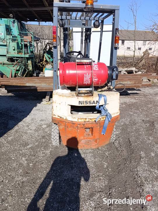 Wózek widłowy Nissan sprzedam