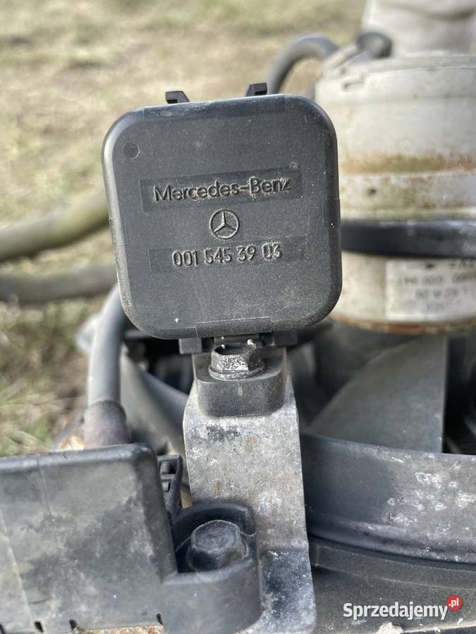 Chłodnica i wentylator chłodnicy oleju Mercedes osobowe