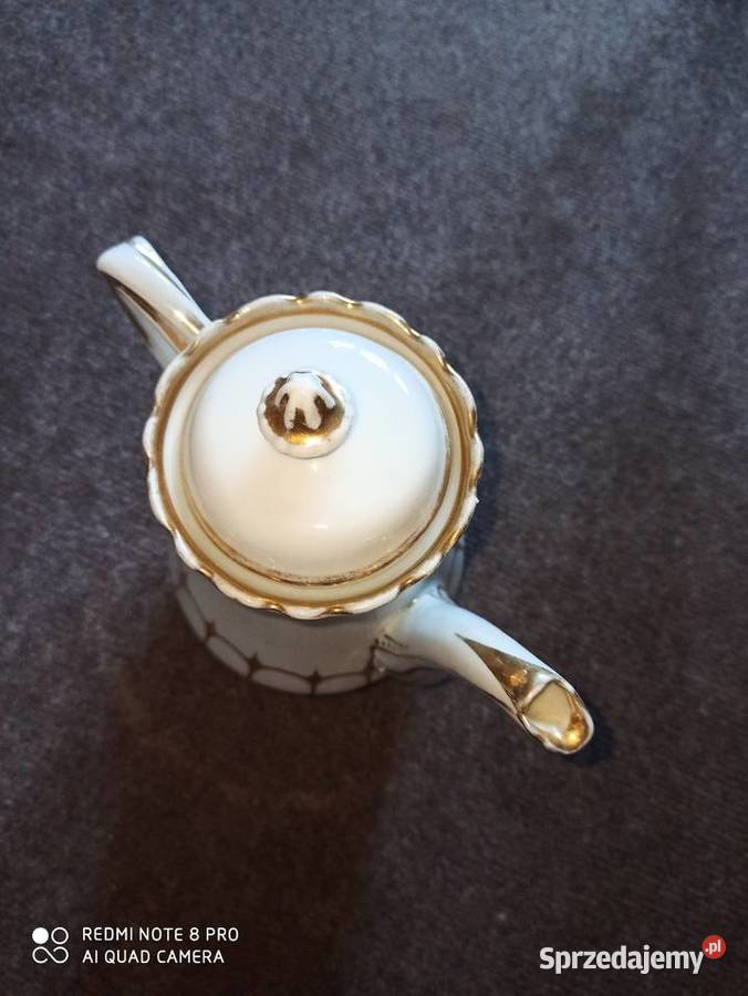 Dzbanek C T Ze złotymi paseczkami
Syg z lat 1909 pomorskie Gdańsk