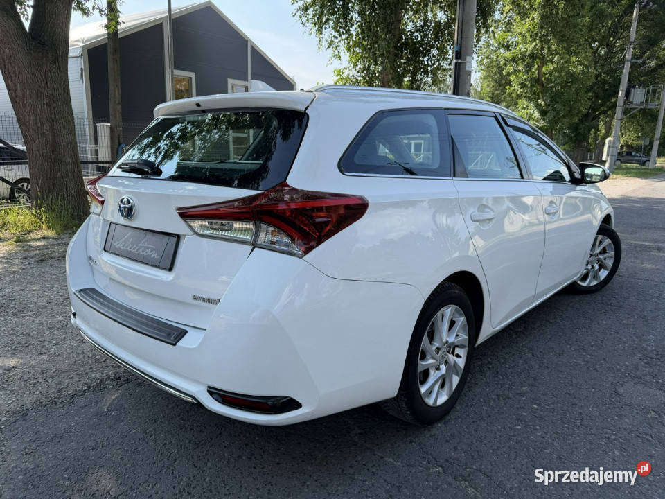 Toyota Auris 18 HSD 136 Serwisowany Kamera Ładny Kombi Otwock Mały