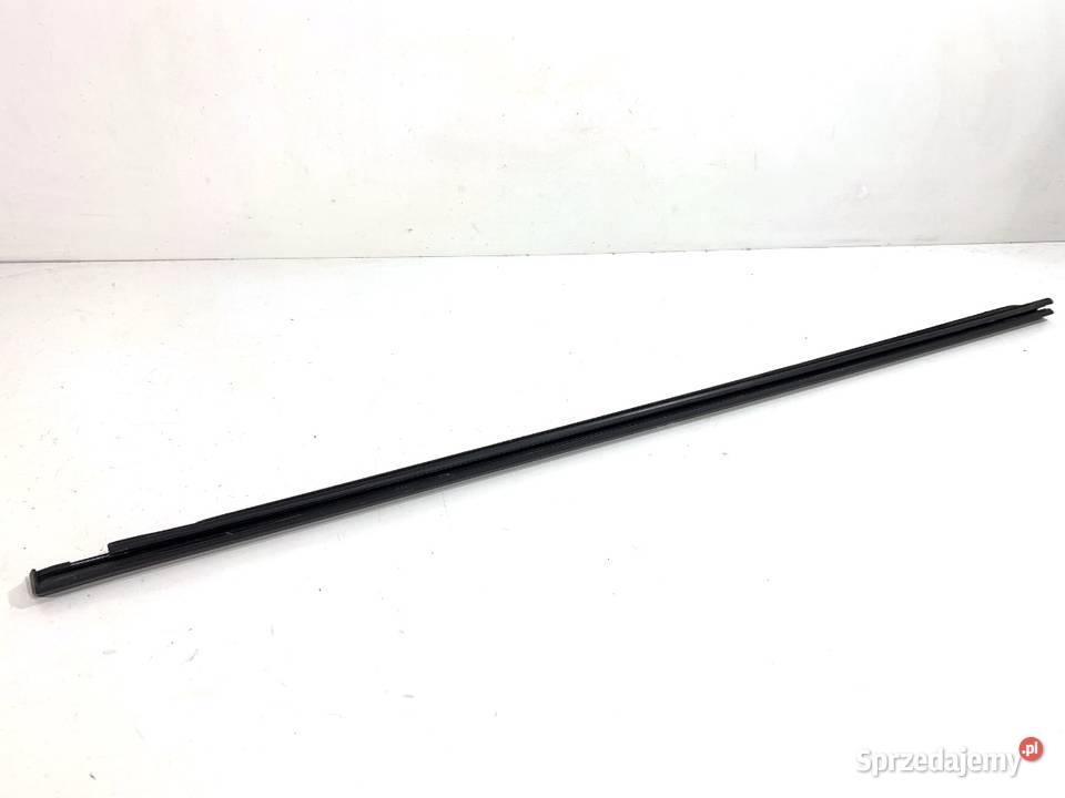 LISTWA ZGARNIAJĄCA PRZÓD LEWY VW TROC