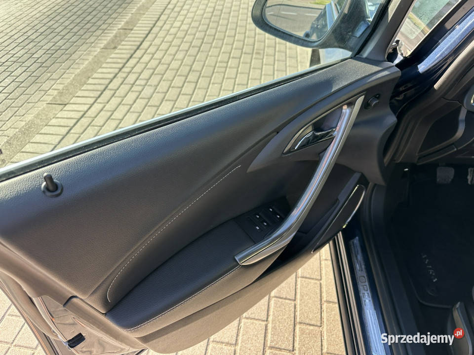 Opel Astra Biksenony podgrzewane fotele czujniki Samochody osobowe Wejherowo
