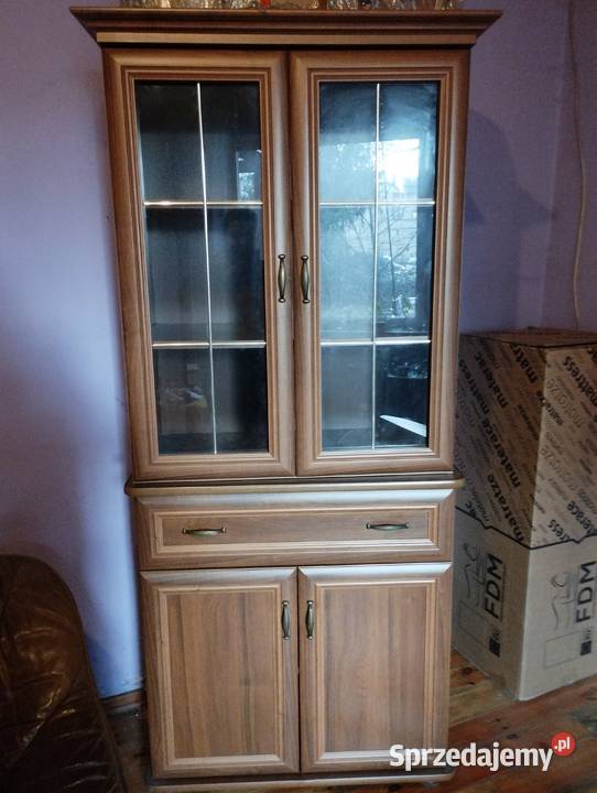witryna kredens 2 sztuki ładne