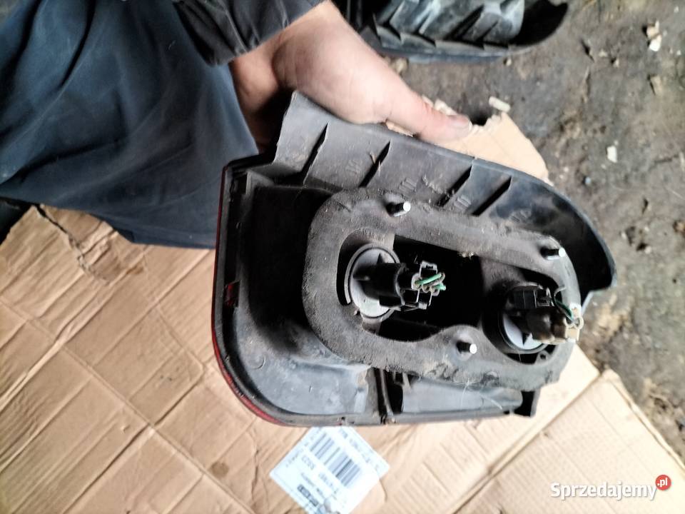 LAMPA TYŁ TYLNA LEWA MITSUBISHI SPACE WAGON osobowe Kamień-Kolonia