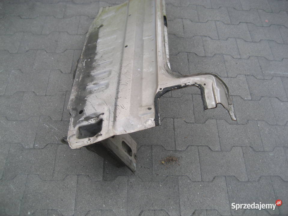 subaru legacy 9194R sedan pas tylny Rakoniewice