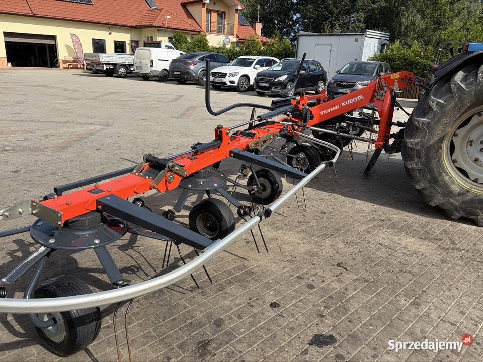 Przetrząsarka karuzelowa Kubota TE 8590 nieuszkodzony Rolnictwo Myszyniec