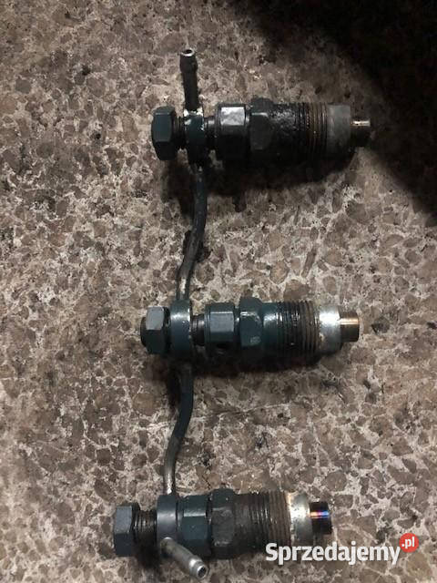 Wtryskiwacz Wtrysk KUBOTA D722 D902 Jastrzębniki
