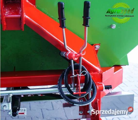 3Rozsiewacz do nawozów dwutarczowy TYTAN nieuszkodzony Karczew sprzedam