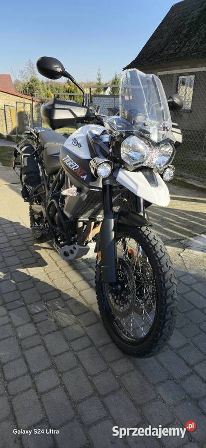 Triumph tiger 800 XCA 1617 benzyna